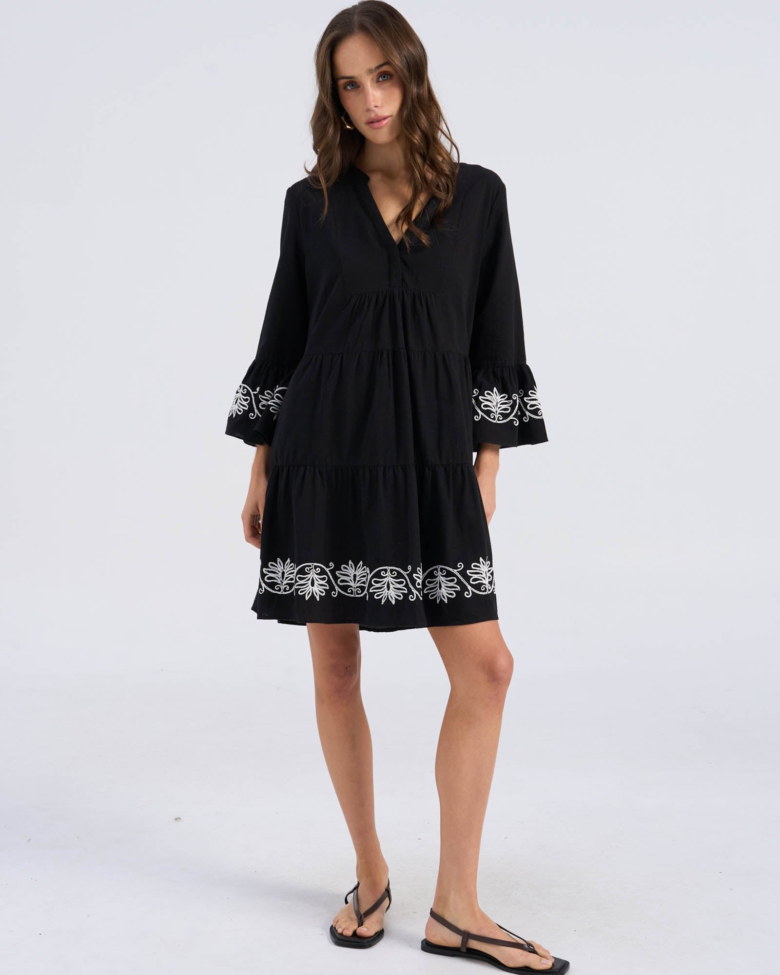 VMAMELIA EMBROIDERED MINI DRESS